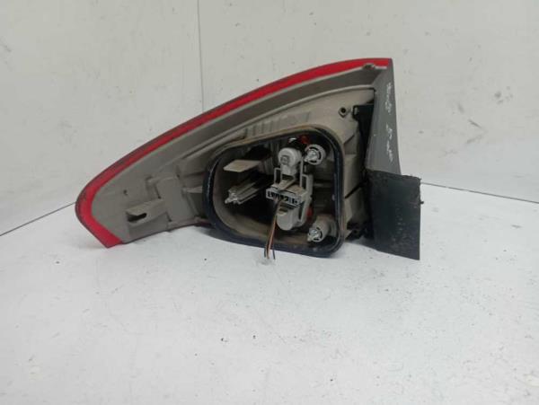 FEU ARRIERE DROIT FORD MONDEO 5-PORTES - Vue 2